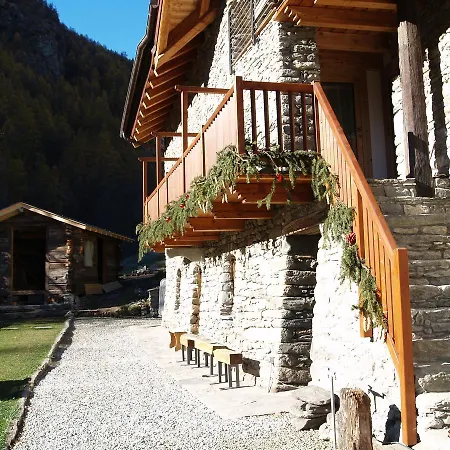 Nuit A Pleiney Bed & Breakfast *