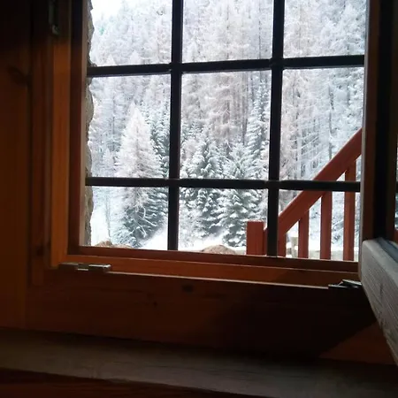 Nuit A Pleiney 3* Saint-Rhemy-En-Bosses